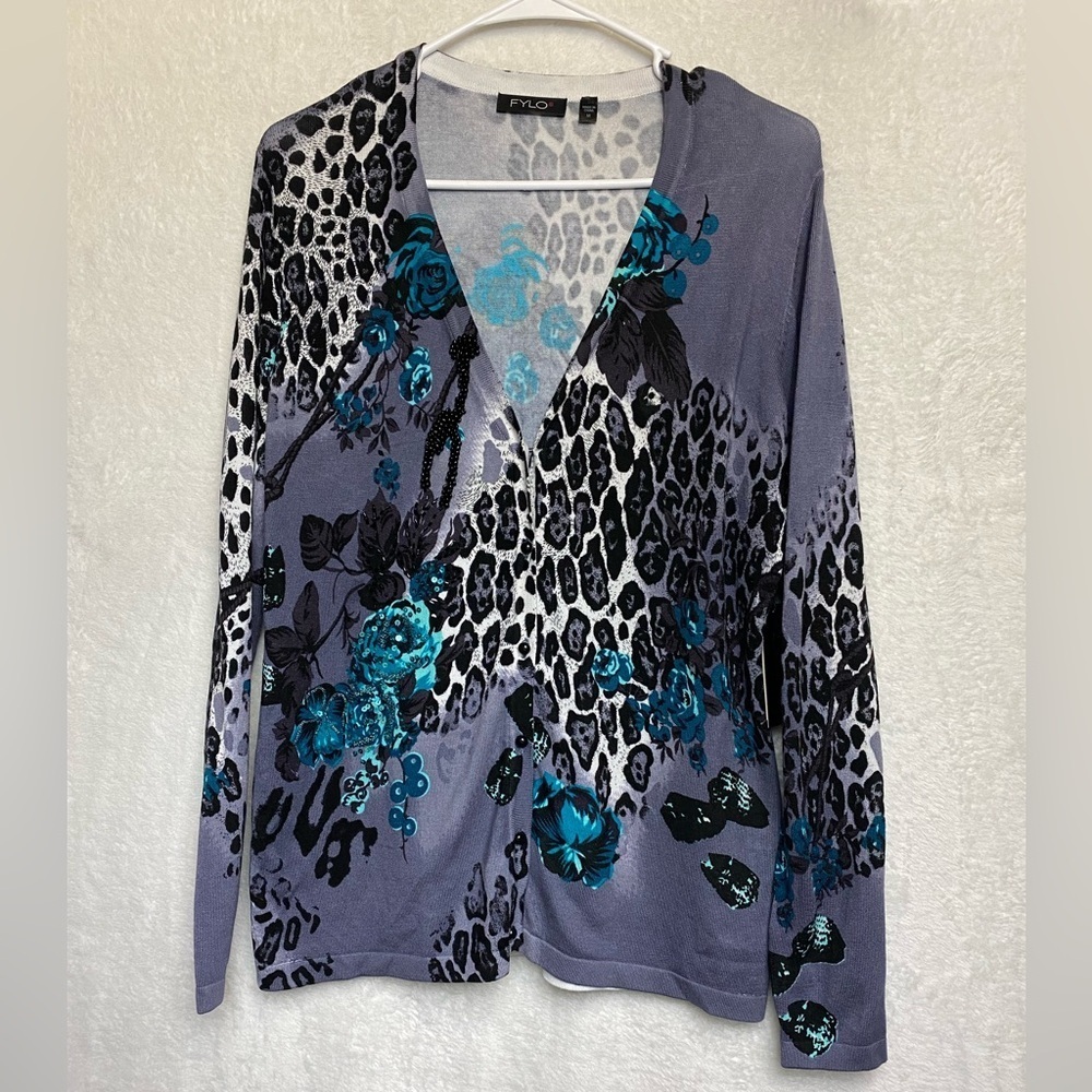 Fylo Trademark Women’s Embellished Animal Print Cardigan Sweater Size M, NWT